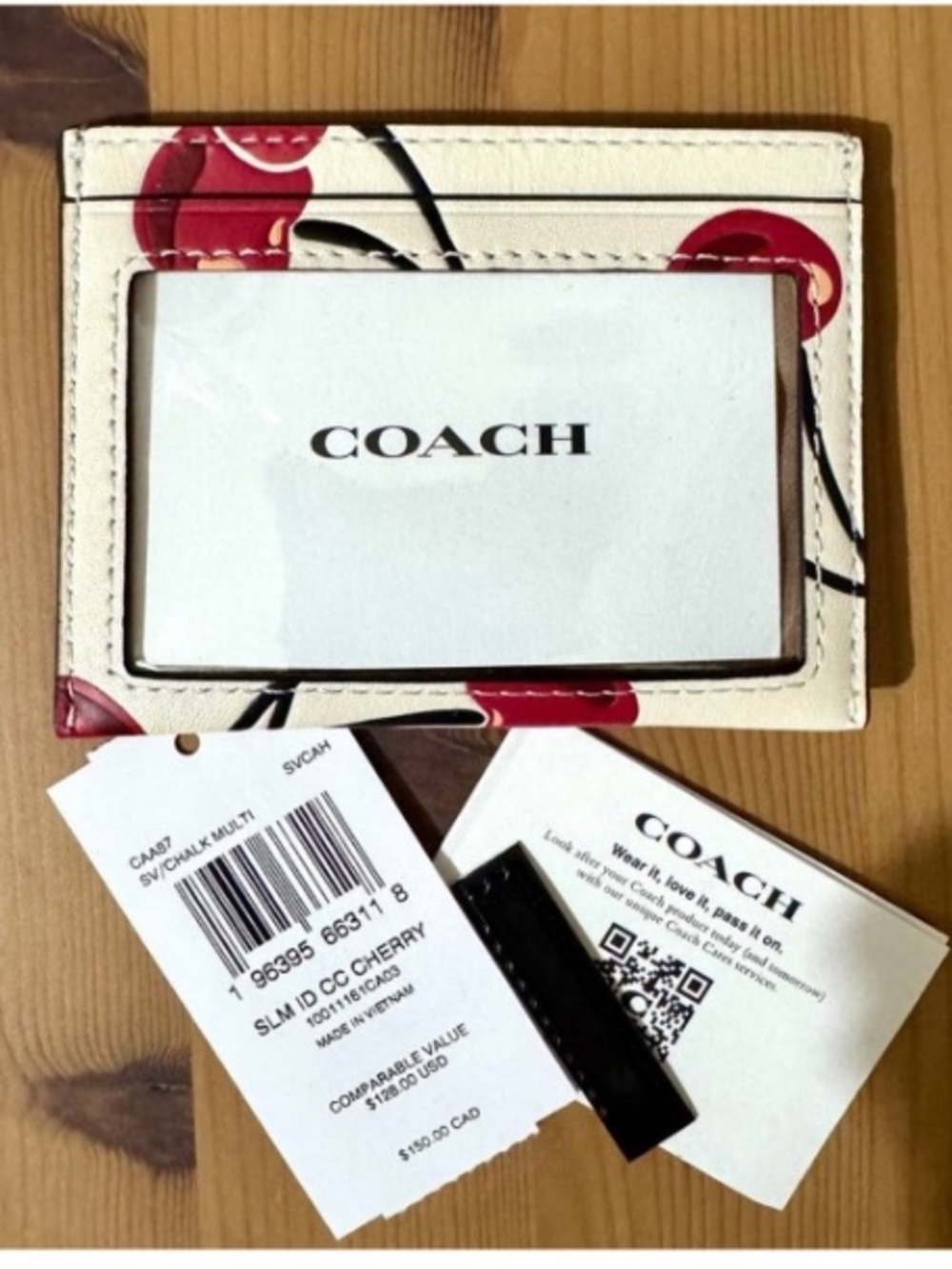 Coach cherry print card case - Picture 2 of 3